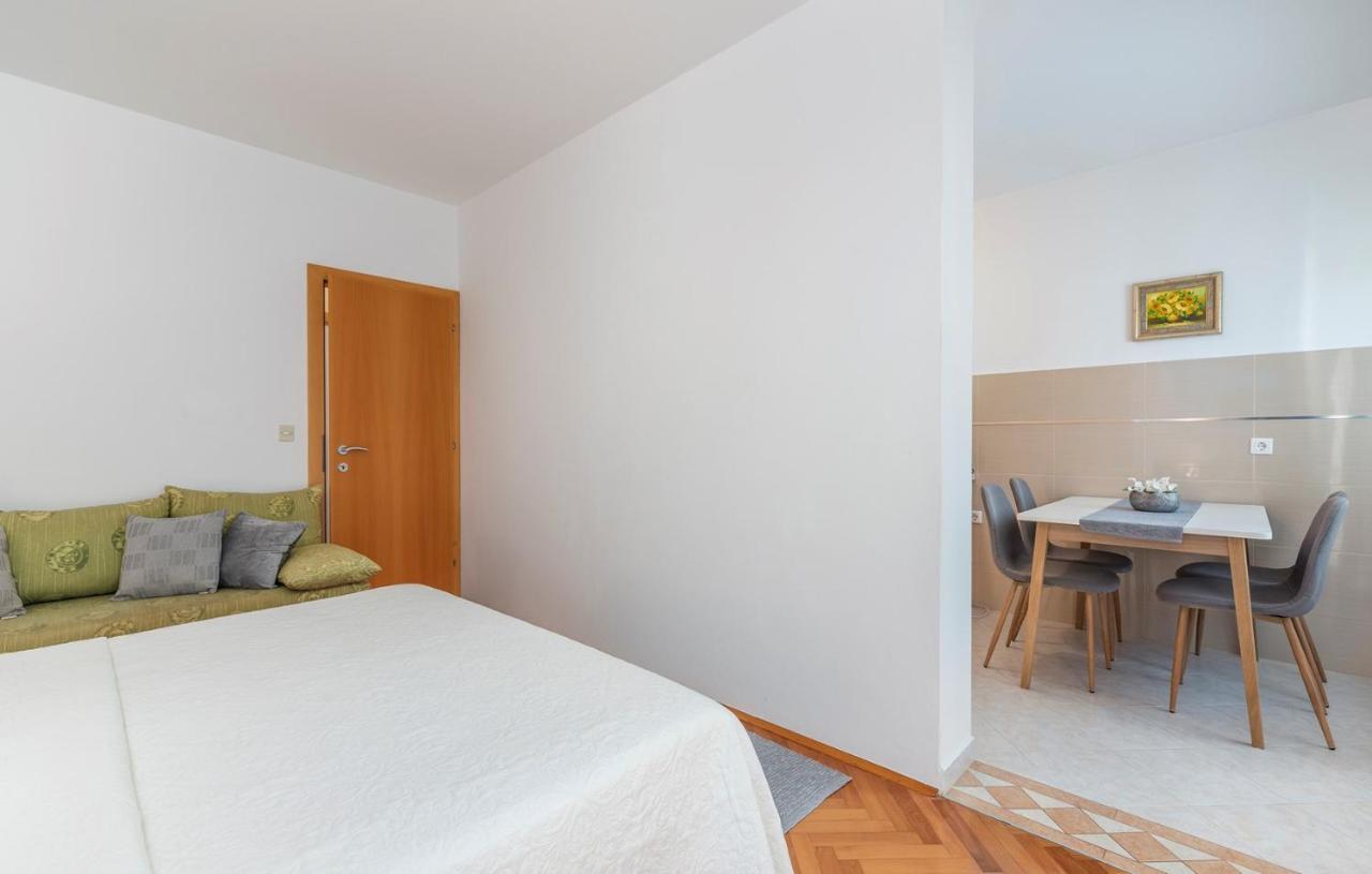 Penzión pre hostí Complex Silvana Porec